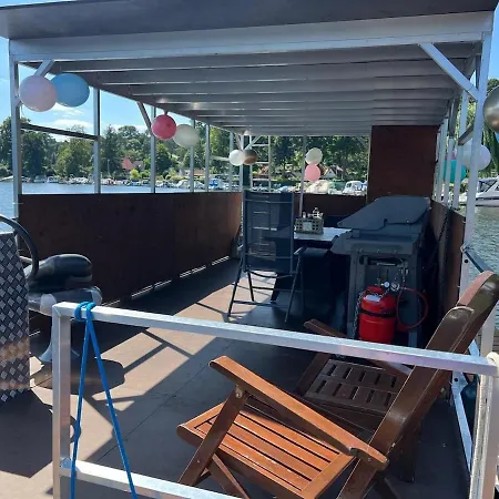 Party Grill Boot Botel