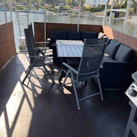 Party Grill Boot Botel *