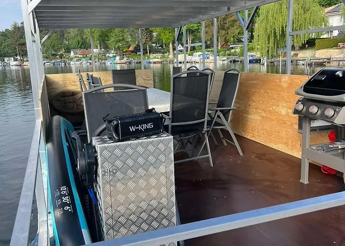 Party Grill Boot Botel Berlin