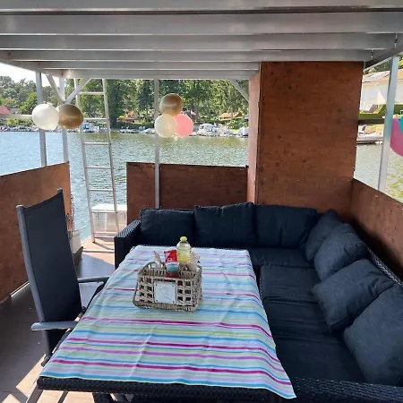 Party Grill Boot Botel *