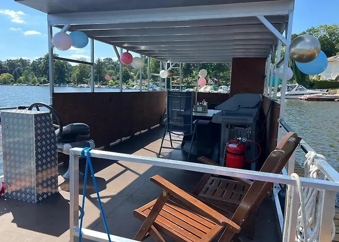 Party Grill Boot بوتيل